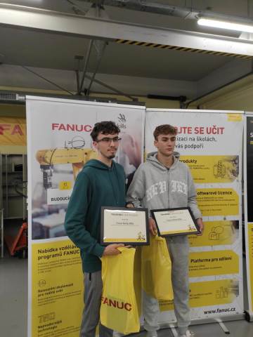 Robotický kemp v Sezimově Ústí: týden plný robotiky, programování i nových zkušeností