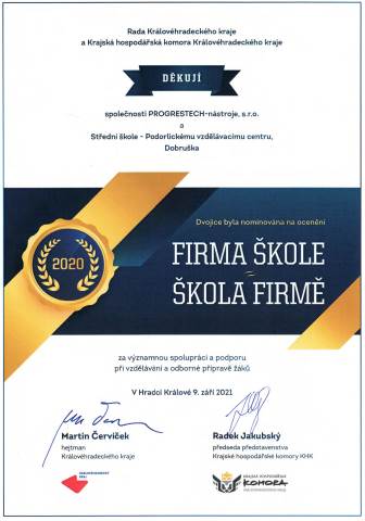 Firma škole, škola firmě