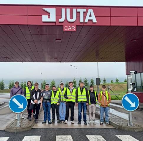 Exkurze do firmy JUTA a.s. Dvůr Králové nad Labem